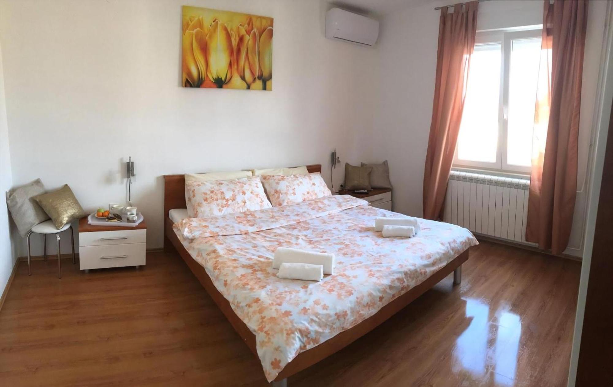 Apartman Grosse In Mit Grossem Pool Pula