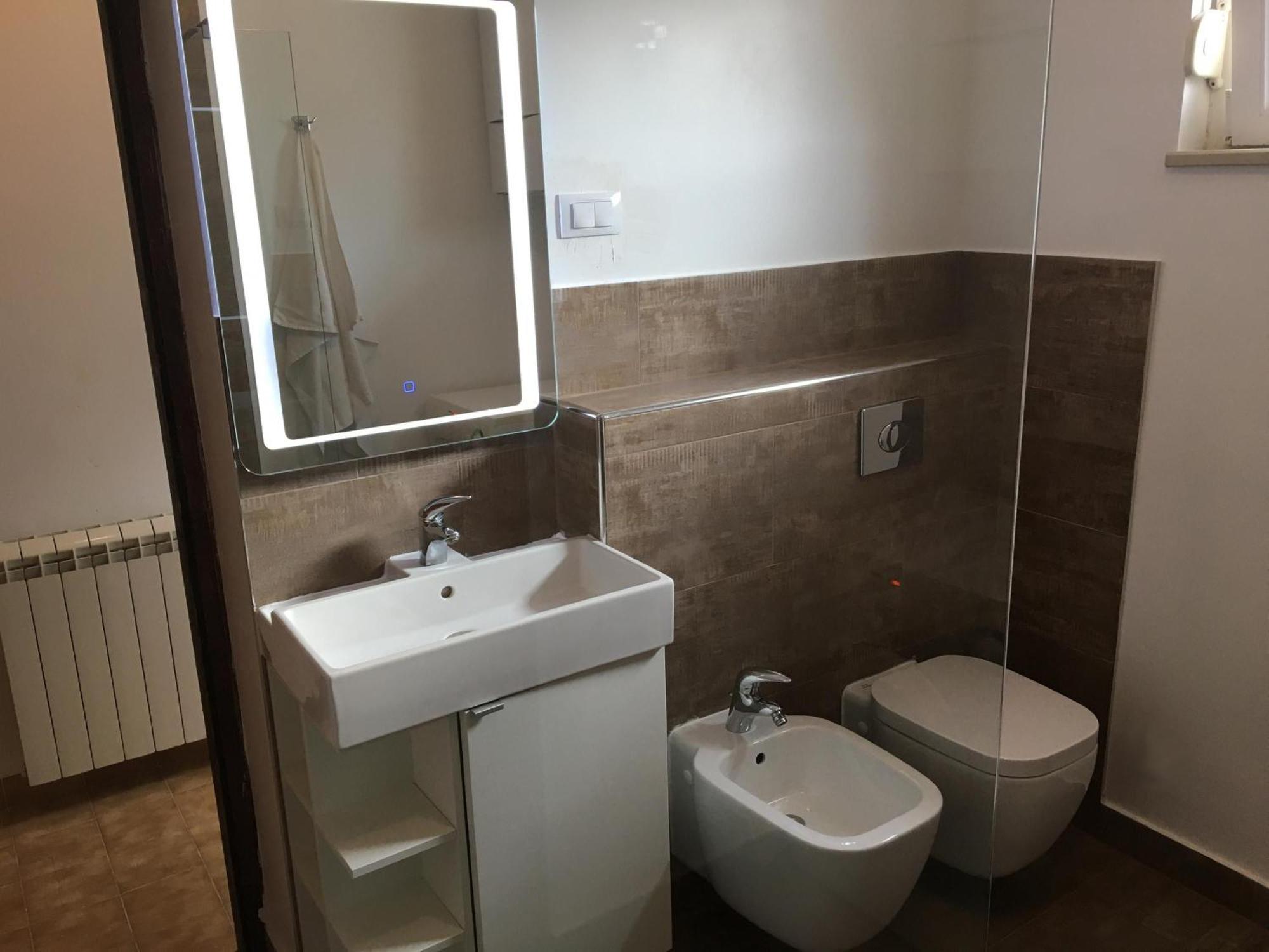 Grosse In Mit Grossem Pool Apartman